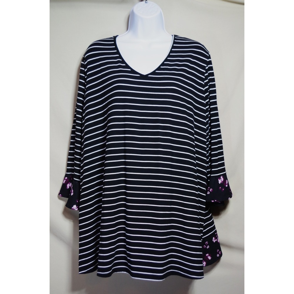 Terra & Sky Womens 1X Tunic Top Black White Striped Floral Lace Up Back V-Neck